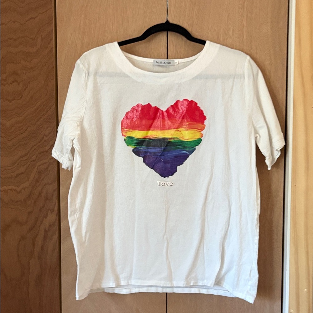 MISSLOOK White Tee with Rainbow Heart Design